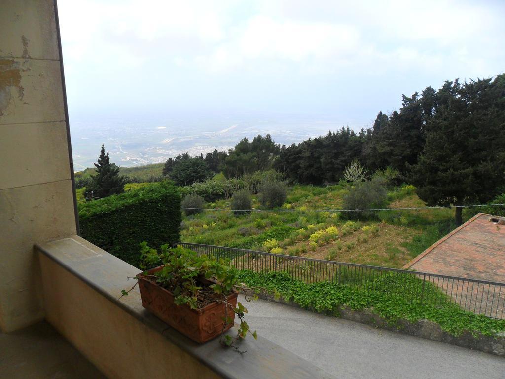Eremo Hotel Casa Del Sorriso Erice Ngoại thất bức ảnh
