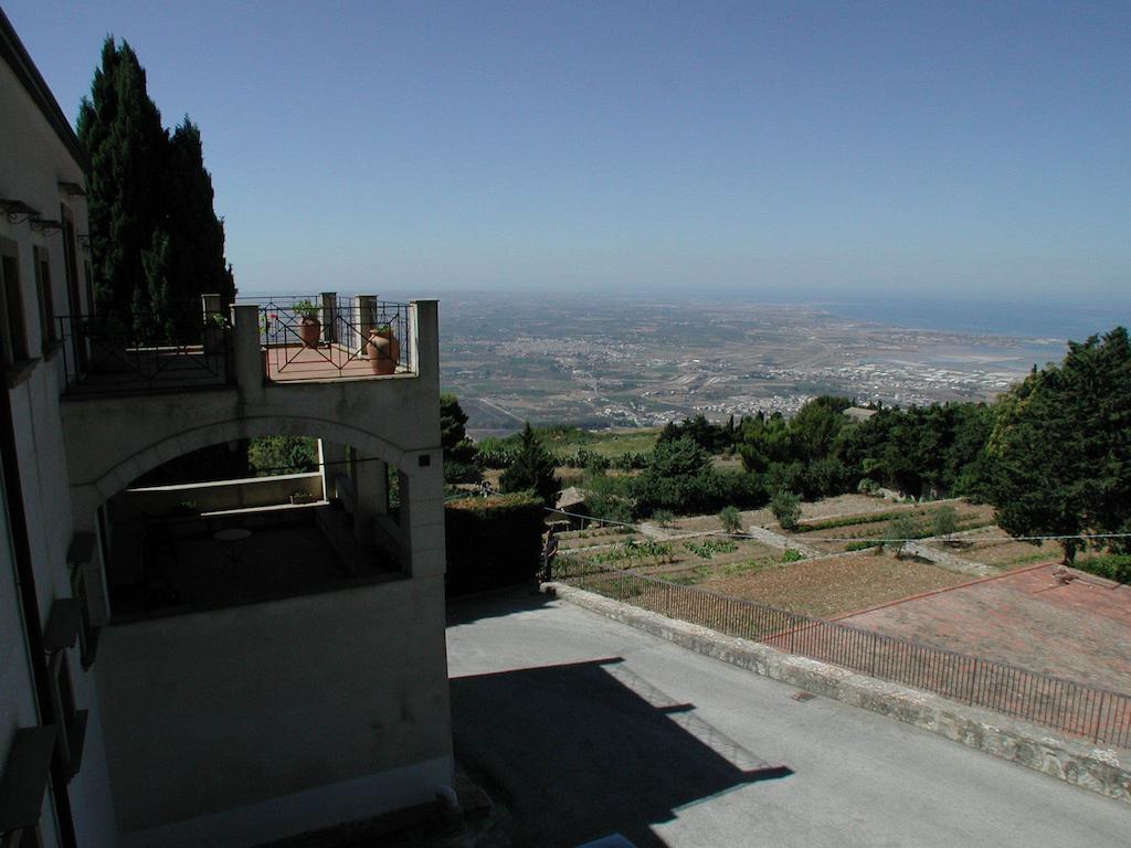 Eremo Hotel Casa Del Sorriso Erice Ngoại thất bức ảnh